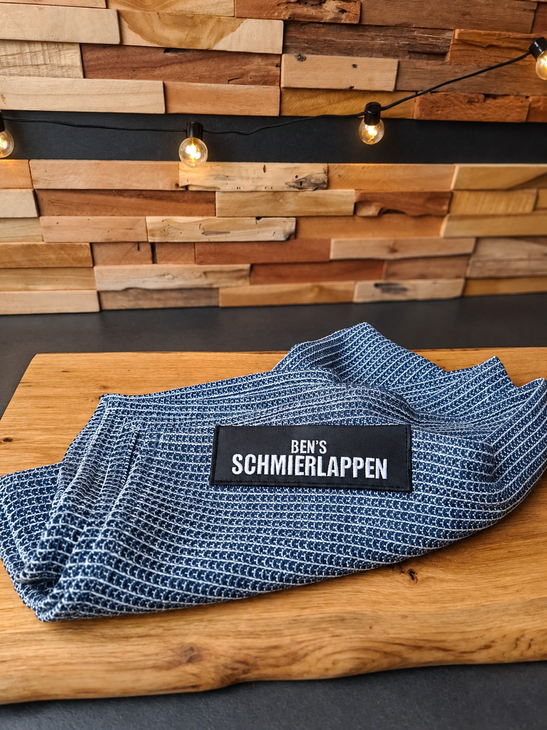Ben’s Schmierlappen aus schwerem Halbleinen im Format 60 × 80 cm.